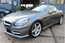 Mercedes-Benz SLK-klasse - 350 AMG Keyless/Navi/Airsca./Pano/H&K/dealer auto/306Pk