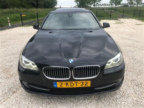 BMW 5-serie - 520d Upgrade Edition /clima/automaat/leder/schuifdak - 1