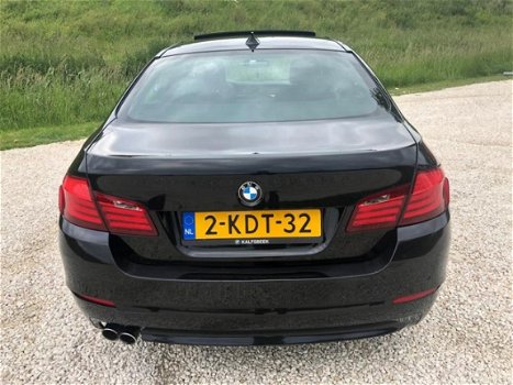 BMW 5-serie - 520d Upgrade Edition /clima/automaat/leder/schuifdak - 1