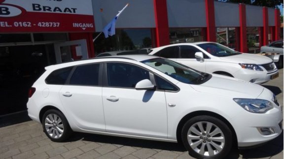 Opel Astra - TOURER 16 STATION COSMO - 1