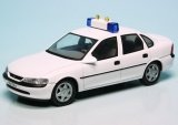 1:43 Schuco Opel Vectra B politie presentatie 1995