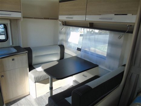 CARAVELAIR ANTARES STYLE 410 - 7