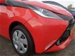 Toyota Aygo - 1.0 X-Play ORANGE 5 Drs. Airco - 1 - Thumbnail