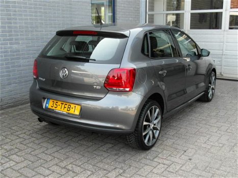 Volkswagen Polo - 1.2 TSI Comfortline Incl. Afleveringskosten Inclusief afleveringskosten - 1