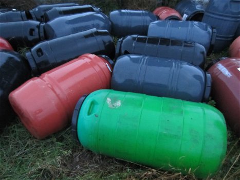 water vaten watervaten 1000 l plastiek pallets IBC tanks ; als nieuw, van voeding !!met aftapkraan e - 3
