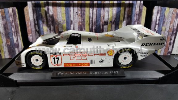 Porsche 962C NO 17 Supercup 1987 1:18 Norev - 1