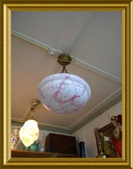 Oude glazen lamp : roze / wit gewolkt - 1