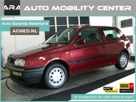 Volkswagen Golf - 1.8 CL AUTOMAAT PINK FLOYD-OPENDAK-MOOIE AUTO - 1