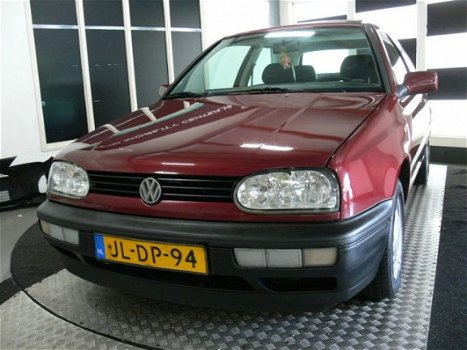 Volkswagen Golf - 1.8 CL AUTOMAAT PINK FLOYD-OPENDAK-MOOIE AUTO - 1