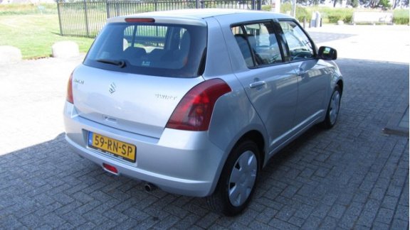 Suzuki Swift - 1.5 GLS automaat - 1