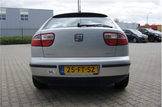 Seat Leon - 1.6 Signo Automaat - 1