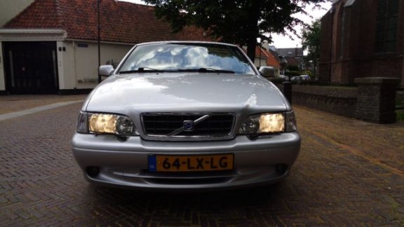 Volvo C70 - 2.4 T CABRIO AUT - 1