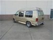 Chevrolet Express - Ford ECONOLINE - 1 - Thumbnail