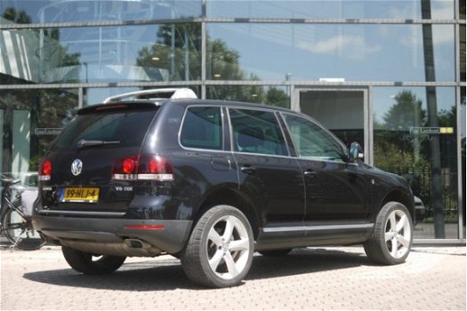 Volkswagen Touareg - 3.0 V6 TDI Highline Individual NL-Auto Leder/Schuifdak/Climate - 1