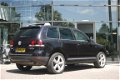 Volkswagen Touareg - 3.0 V6 TDI Highline Individual NL-Auto Leder/Schuifdak/Climate - 1 - Thumbnail