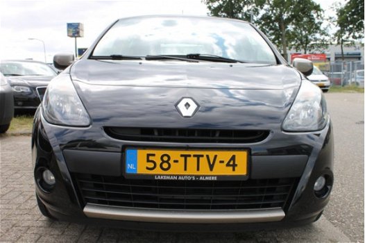 Renault Clio - 1.2 Collection Black Edition Huurkoop Inruil Service Garantie Apk - 1