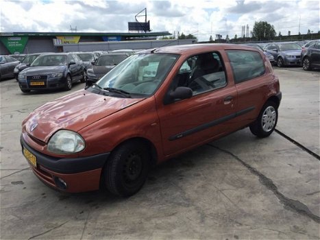 Renault Clio - 1.6 - 1