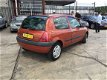 Renault Clio - 1.6 - 1 - Thumbnail