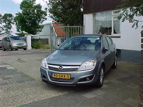 Opel Astra - 1.6 16V 5DRS 85KW Business AIRCO/NAVI/KM 146000 NAP - 1