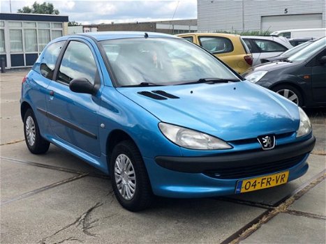 Peugeot 206 - 1.9 XND/Stuurbkr/Nieuwe APK - 1