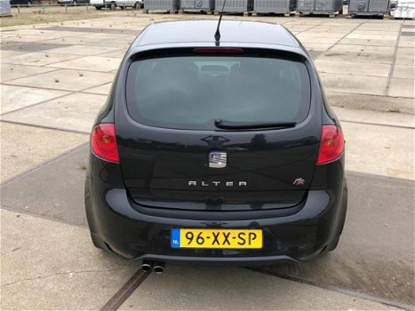 Seat Altea - 2.0 TDI FR 125KW 2007 Zwart - 1