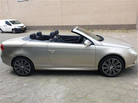 Volkswagen Eos - 2.0-16v FSI FULL OPTION/APK/AIRCO/NAP - 1