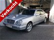 Mercedes-Benz E-klasse - 240 Avantgarde Mooiste youngtimer één eigenaar - 1 - Thumbnail