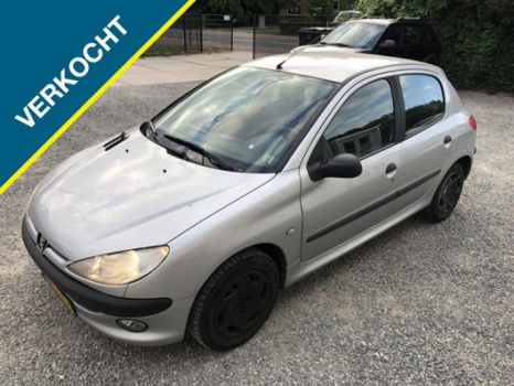 Peugeot 206 - 1.4 XR 5 DEURS APK - 1