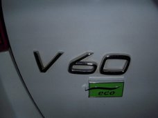 Volvo V60 - ECO DRIVE ENERGIELABEL A 2013 ook in zwart D4