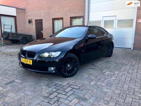 BMW 3-serie Coupé - 320d AUTOMAAT/NAVIGATIE/BLUETOOTH/STOELVERWARM/CLIMATECONTROL/CRUISECONTROL/XENO - 1