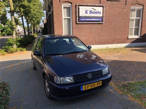 Volkswagen Polo - 1.6 - 1