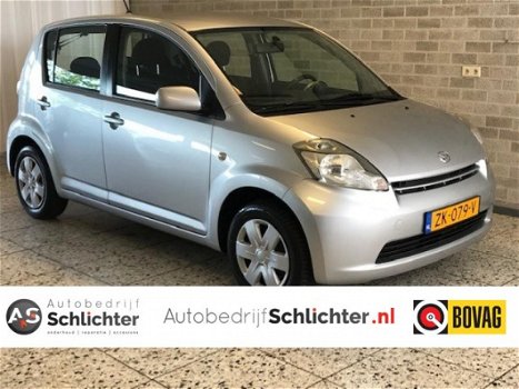 Daihatsu Sirion - 2 1.3 Prestige Airco/Lm-velgen/Radio cd/El. ramen - 1