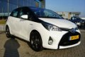 Toyota Yaris - 1.5 Hybrid premium 100PK , 1 jaar garantie Clima , Pdc, Cruise Control, 15 Inch licht - 1 - Thumbnail