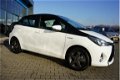 Toyota Yaris - 1.5 Hybrid premium 100PK , 1 jaar garantie Clima , Pdc, Cruise Control, 15 Inch licht - 1 - Thumbnail