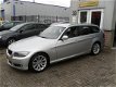 BMW 3-serie Touring - 320I Business Line - 1 - Thumbnail