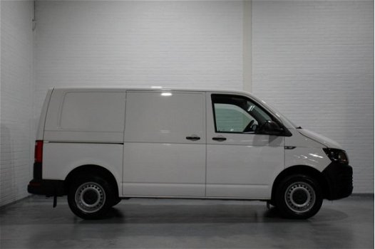 Volkswagen Transporter - 2.0 TDI 102 pk L1H1 Airco, PDC achter, 2x Schuifdeur, Achterklep v.a. 227, - 1