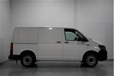 Volkswagen Transporter - 2.0 TDI 102 pk L1H1 Airco, PDC achter, 2x Schuifdeur, Achterklep v.a. 227,