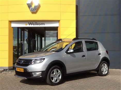 Dacia Sandero - 0.9 TCe Stepway Lauréate Trekhaak en Navigatie - 1