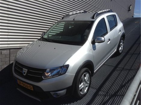 Dacia Sandero - 0.9 TCe Stepway Lauréate Trekhaak en Navigatie - 1
