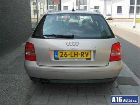 Audi A4 Avant - 8D A4; 142 KW AUT - 1