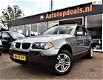 BMW X3 - 2.0i Introduction | PANORAMADAK | CLIMATE CONTROL | STOELVERWARMING | PARKEERSENSOREN | - 1 - Thumbnail