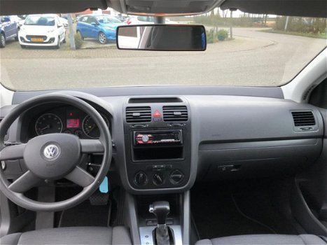 Volkswagen Golf - 1.6 FSI Trendline - 1