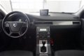 Volvo V70 - 1.6D DRIVe Kinetic / Navigatie / Climate Control / Trekhaak / - 1 - Thumbnail