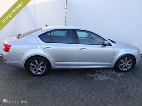 Skoda Octavia - 1.6 TDI Greenline Businessline NETTE AUTO - 1