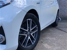 Toyota Auris - 1.8 Hybrid Lease NAVI | PANO | CRUISE