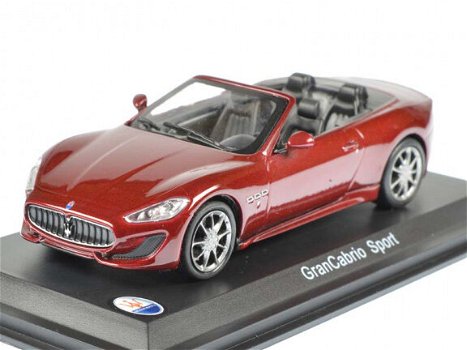 1:43 WhiteBox Maserati GranCabrio Sport 2013 - 1