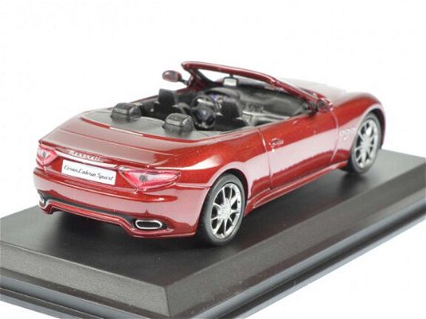 1:43 WhiteBox Maserati GranCabrio Sport 2013 - 2