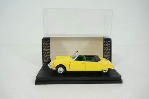 1:43 RIO 983 Citroën DS 19 1961 cabriolet geel - 0