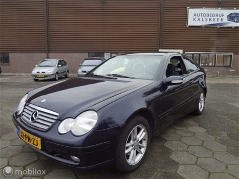 Mercedes-Benz C-klasse Sportcoupé - 200 K - 1