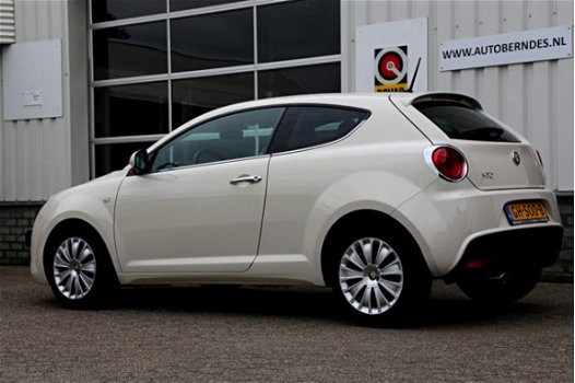 Alfa Romeo MiTo - 1.3 JTDm ECO Junior*NL-Auto*Perfect. Onderh.*Navi/Leder/DNA/Cruise-Control/Parkeer - 1